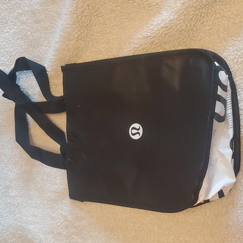 Free! Lululemon shopping bag